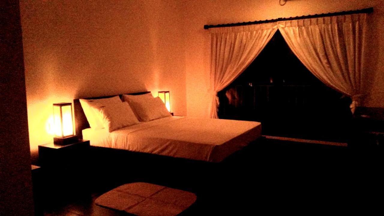 Lakmini Lodge *